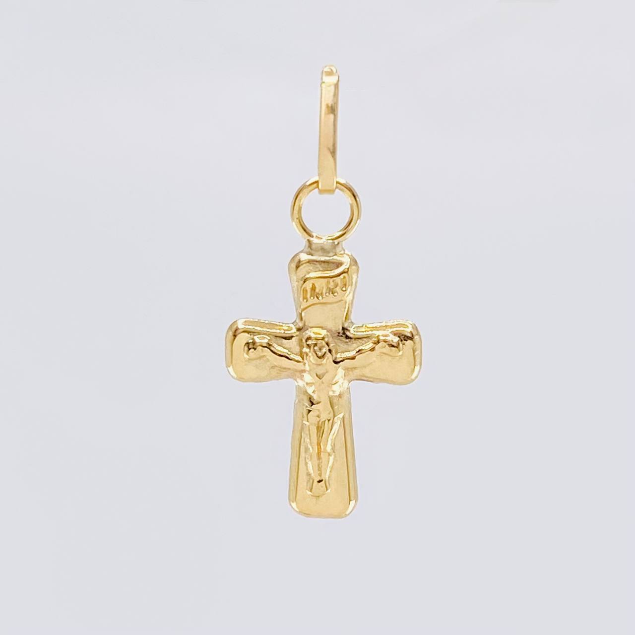 Dije Cruz Cristo Liso 0.4 g / 2 cm Oro Amarillo 18K