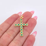 Dije Cruz Circulos Esmeraldas 1.7 Qts 1.75gr / 3.5cm / Oro Amarillo 18K ©