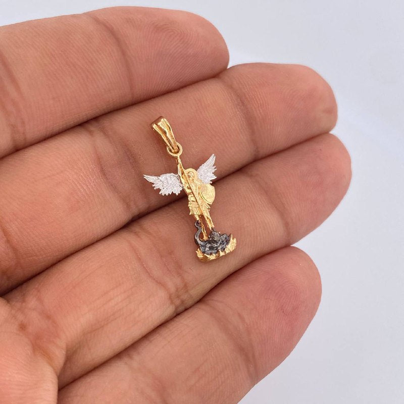 Dije San Miguel Arcángel 1.8gr / 2.7cm / Tres Oros 18K $