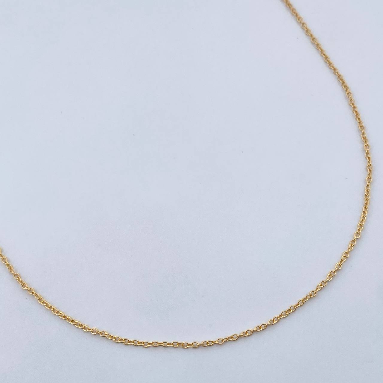 Cadena Aro Seguido 1.35gr / 45.1cm / 0.8mm Oro Amarillo +3 18K $