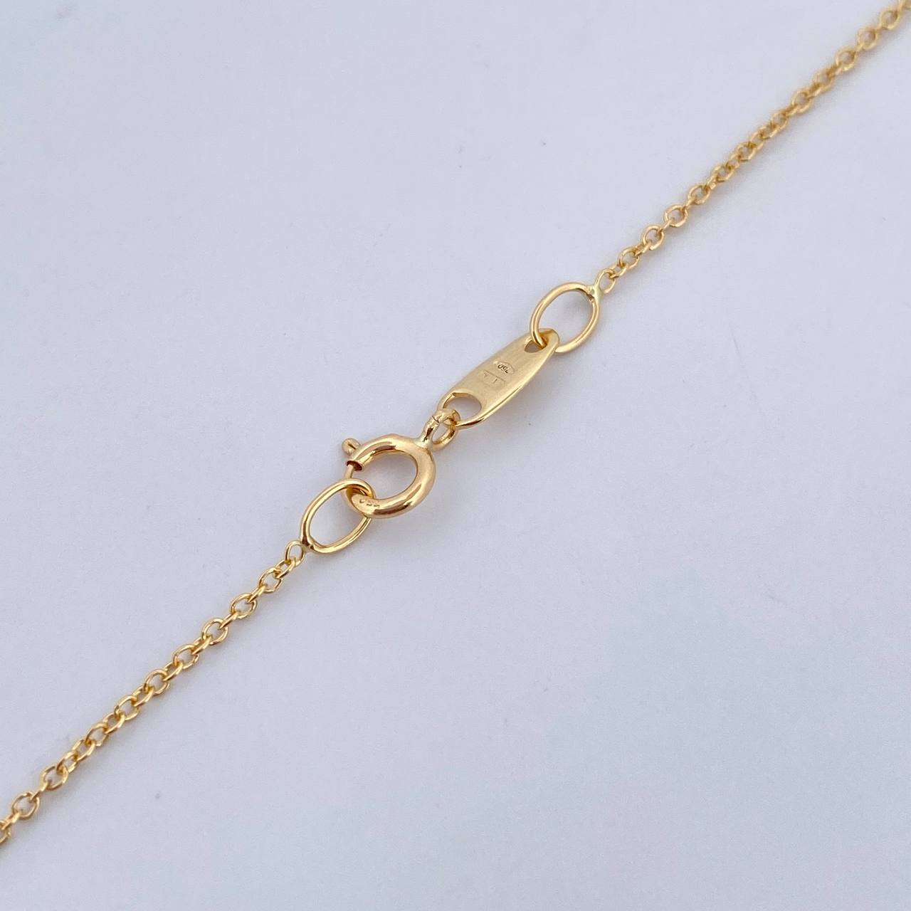 Cadena Aro Seguido 1.35gr / 45.1cm / 0.8mm Oro Amarillo +3 18K $
