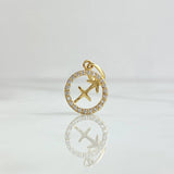 Dije Signo Sagitario 1.05gr / 2cm / Circones Blancos Oro Amarillo 18K