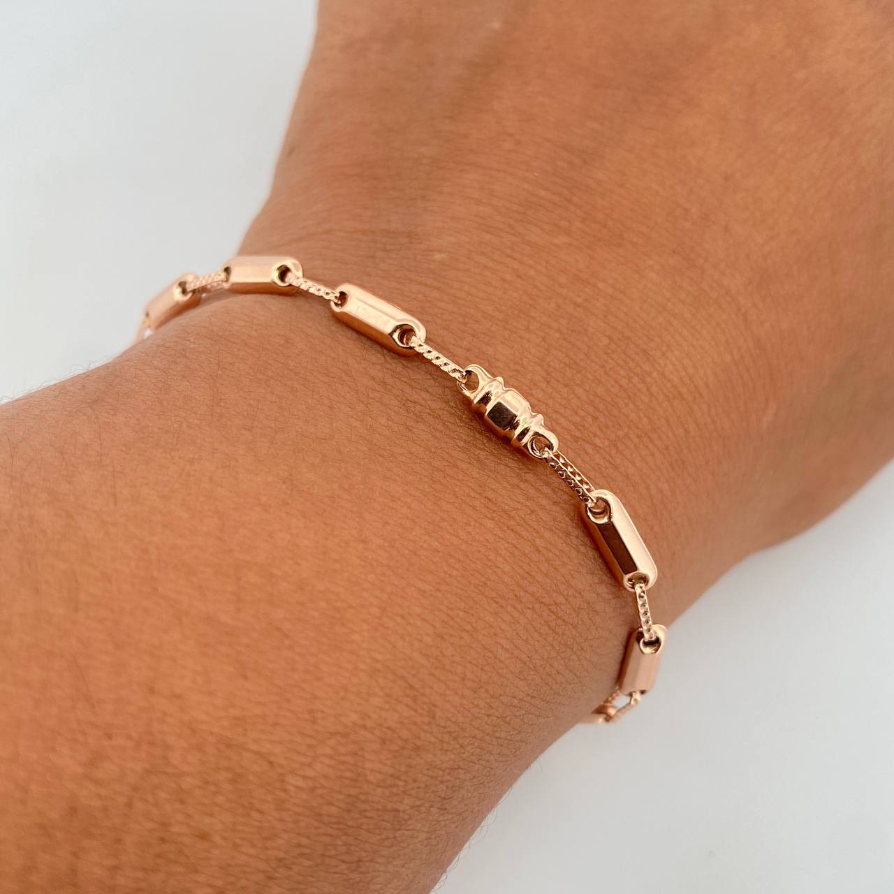 Pulso Rustico Rectangular 3.65gr / 20.8cm / 3.3mm Oro Rosa 18K $