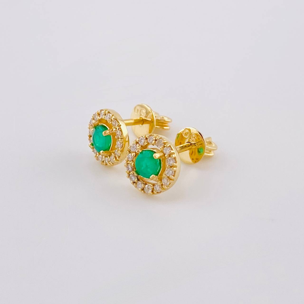 Topos Halo Esmeraldas 36Pts Diamantes 5Pts 1.8 g / 7.1 mm Oro Amarillo 18K