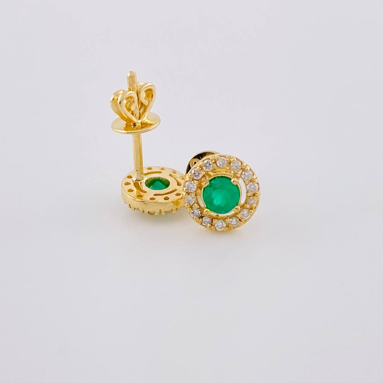 Topos Halo Esmeraldas 36Pts Diamantes 5Pts 1.8 g / 7.1 mm Oro Amarillo 18K