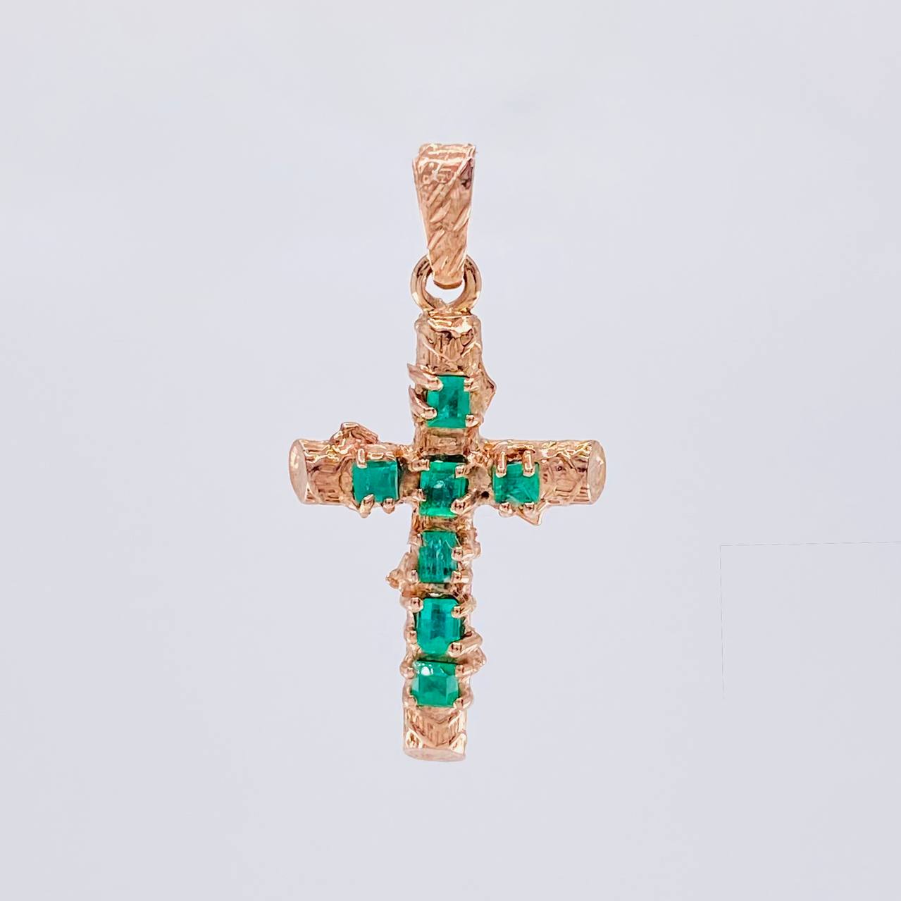 Dije Cruz Tronco Esmeraldas 1,39Qts 2.3 g / 4.4 cm Oro Amarillo 18K