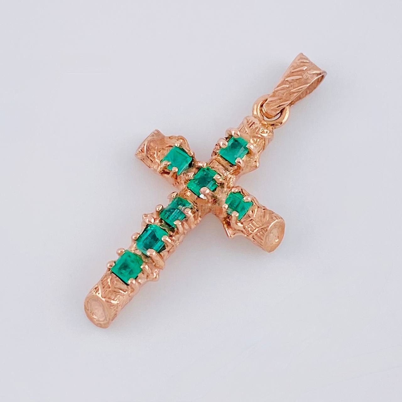Dije Cruz Tronco Esmeraldas 1,39Qts 2.3 g / 4.4 cm Oro Amarillo 18K