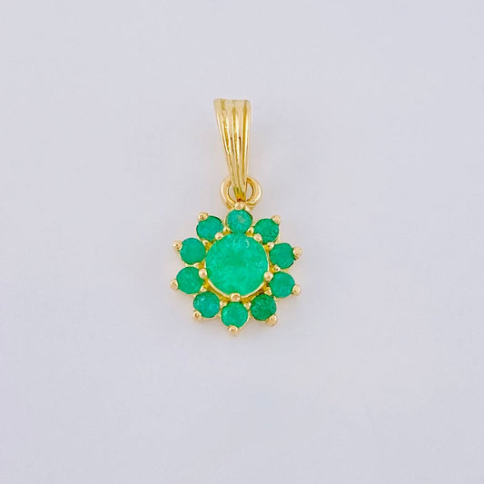 Dije Flor Esmeralda 59Pts 1.3 g / 2.8 cm Oro Amarillo 18K