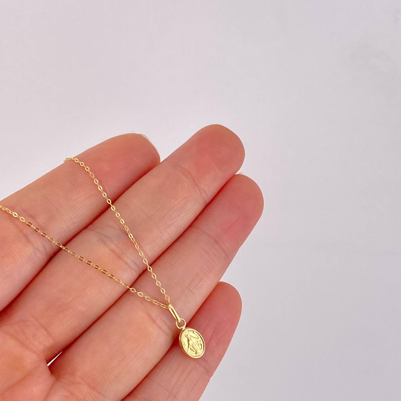 Set Cadena Aro Seguido + Dije Milagrosa / 0.95g / 45cm Oro Amarillo 18K