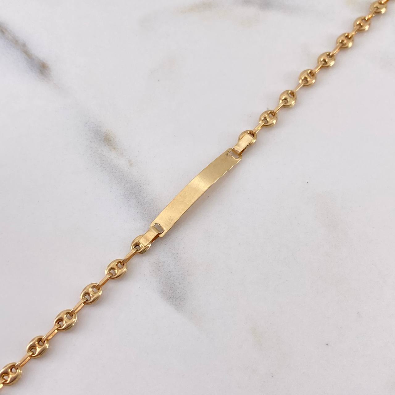 Pulso Bebé GC 1.85gr / 15.5cm / 3mm Placa Rectangular Oro Amarillo 18K $