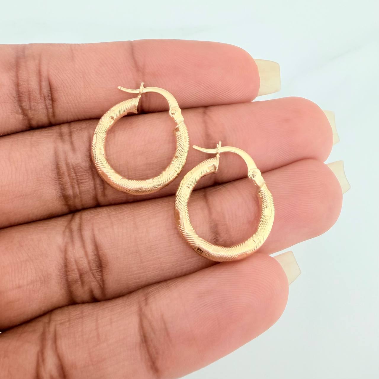 Candongas Sandra 1.7gr / 2cm / Oro Amarillo 18K %