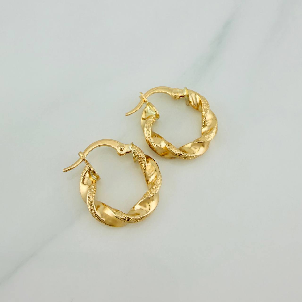 Candongas Demi 1.65gr / 1.7cm / Oro Amarillo 18K %