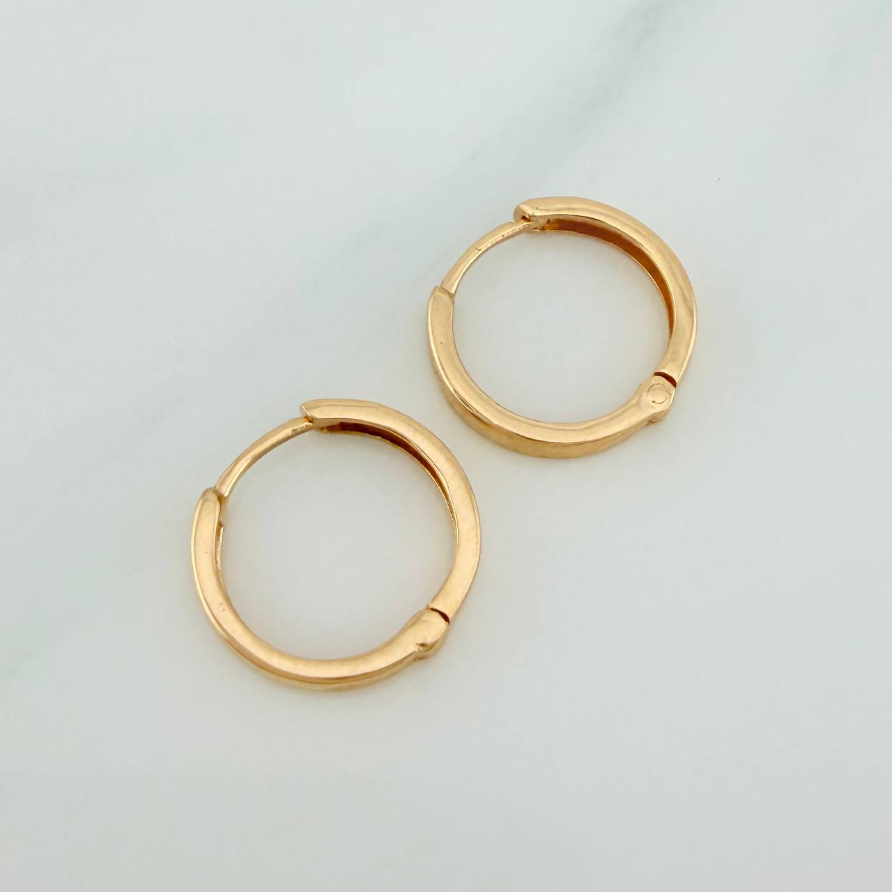 Candongas Carril 1.7gr / 1.4cm / Oro Amarillo 18K %