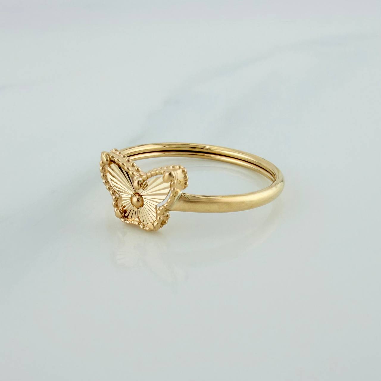 Anillo Mariposa 1.1gr / T4 1/2 / Oro Amarillo 18K %