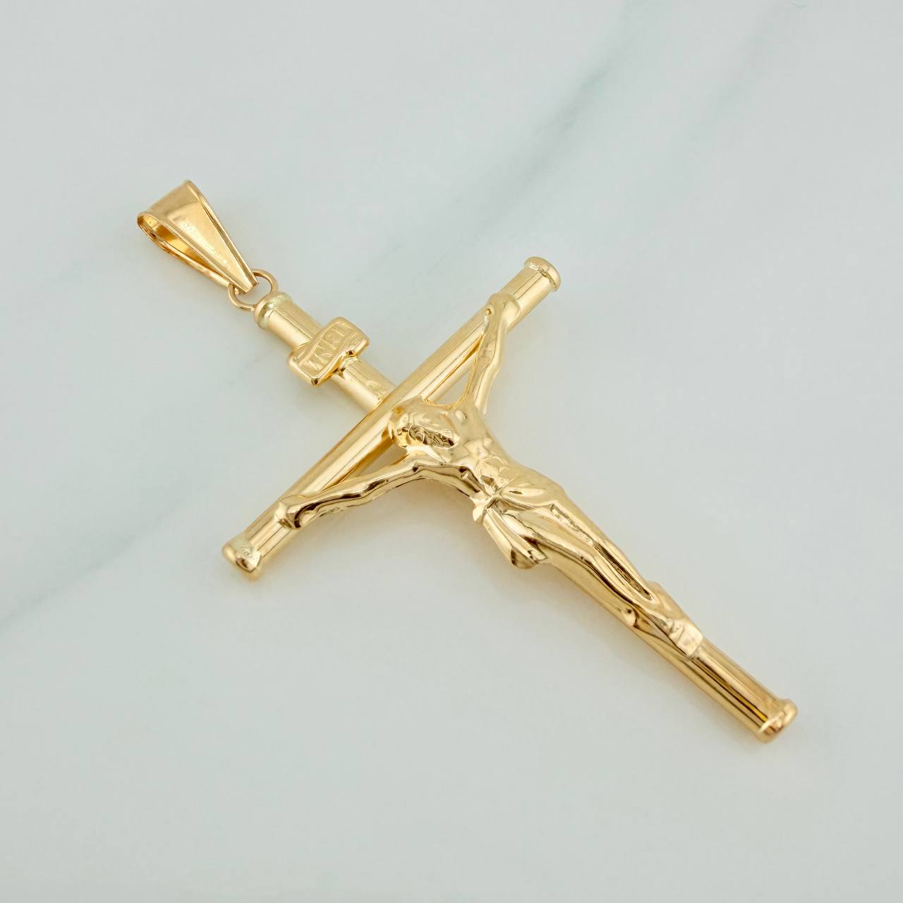 Dije Cruz Cristo 3.2gr / 6cm / Oro Amarillo 18K %