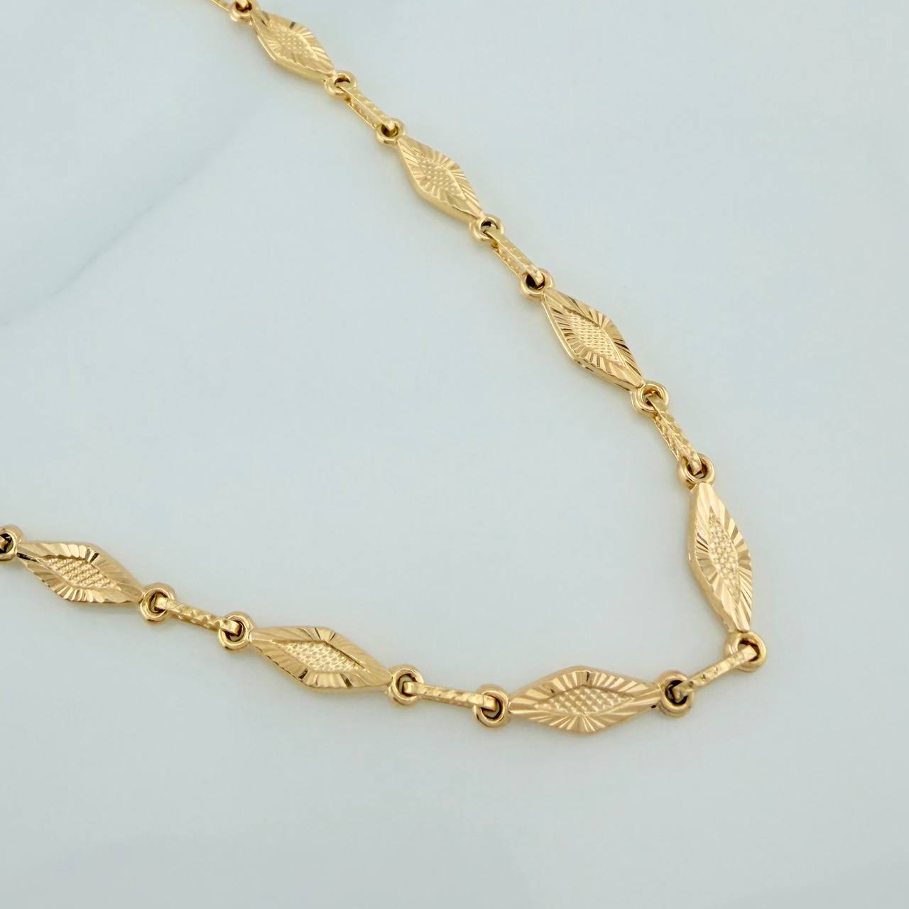 Cadena Rustica Rombos 12.2gr / 62.2cm / 4.1mm Oro Amarillo 18K %