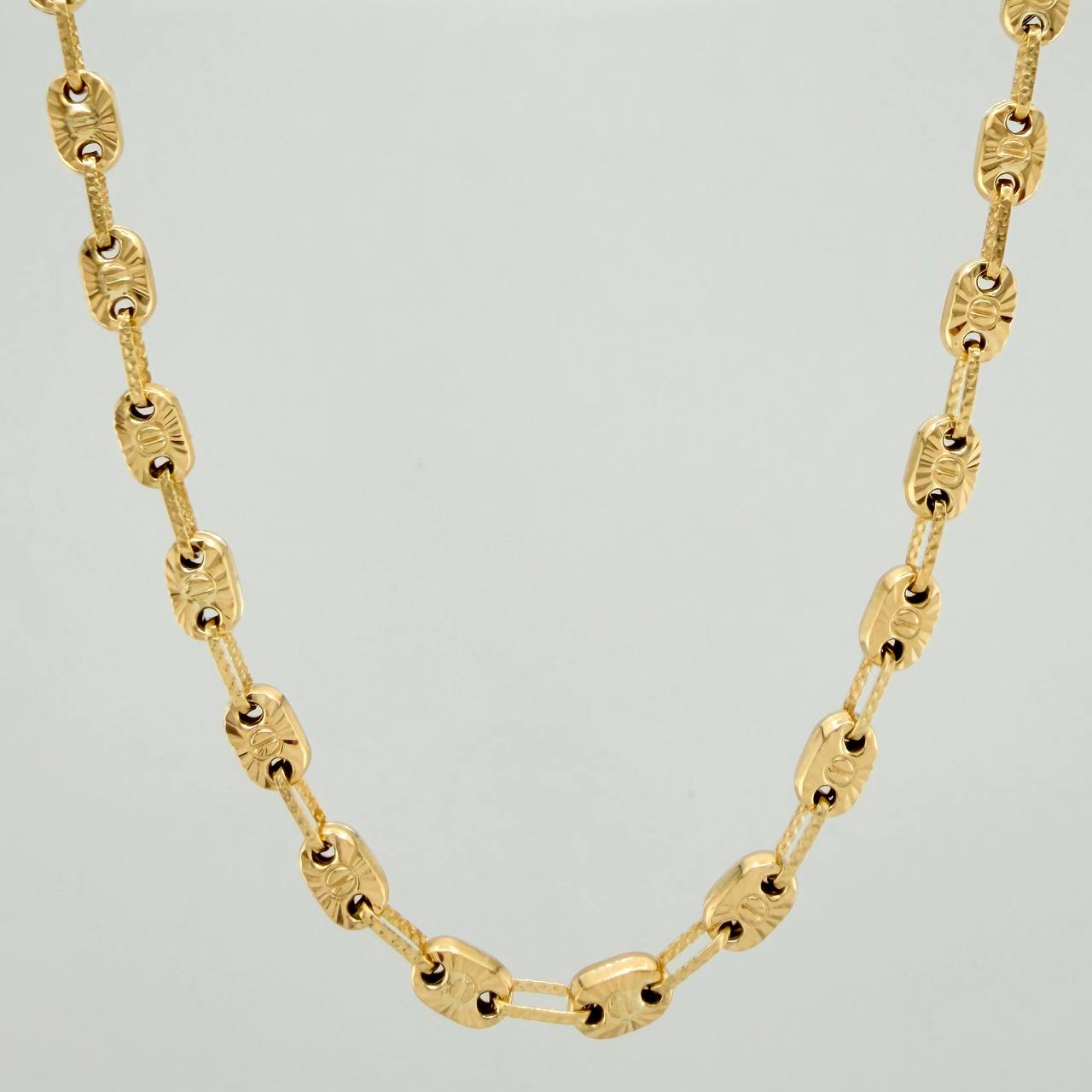 Cadena Rustica Tornillo 14.75gr / 61.7cm / 4.3mm Oro Amarillo 18K %