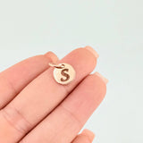 Dije Placa Letra S 0.9gr / 1.5cm / Oro Rosa 18K