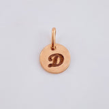 Dije Placa Letra D 0.9gr / 1.5cm / Oro Rosa 18K