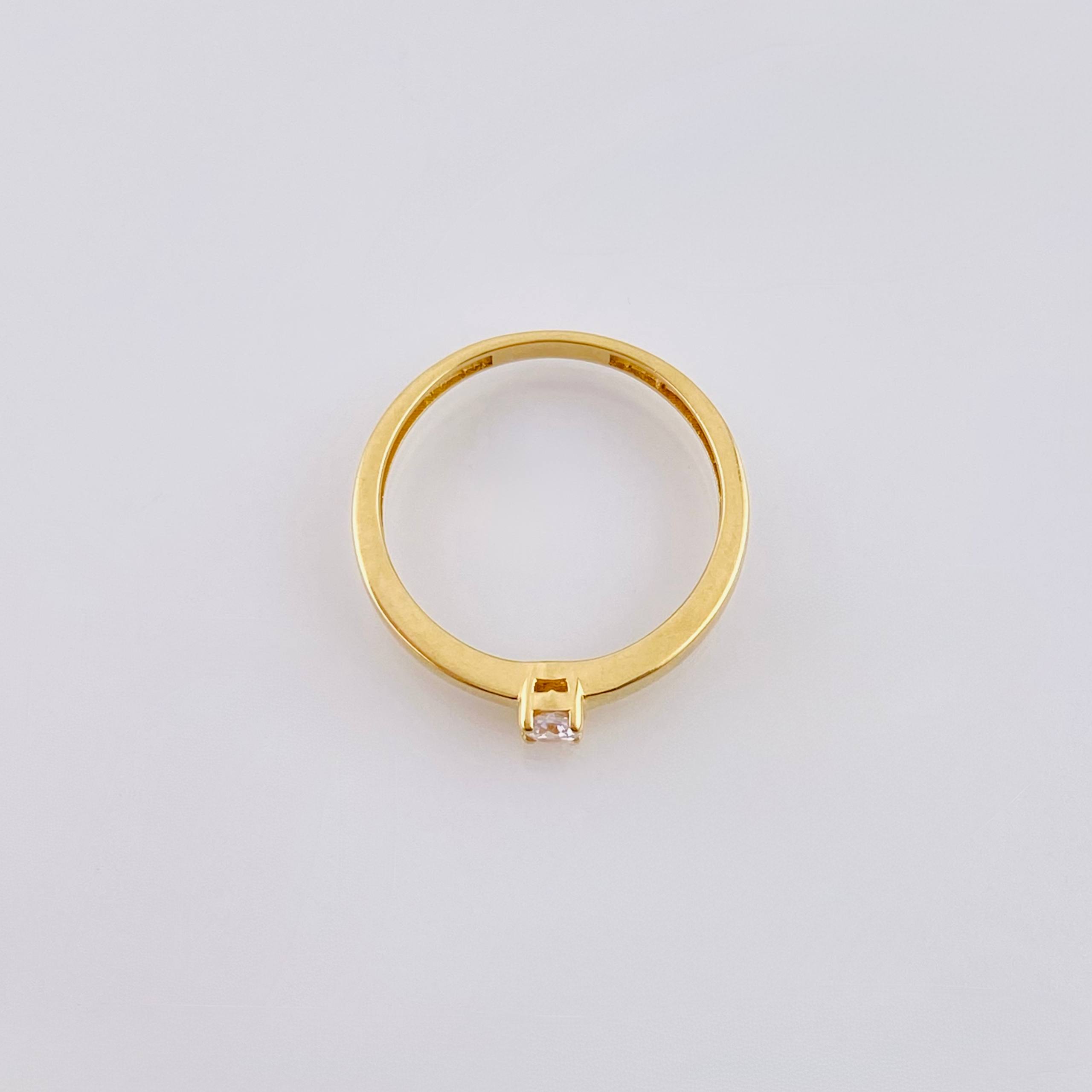 Anillo Solitario Macizo 2gr / T6 1/2 / Oro Amarillo 18K *