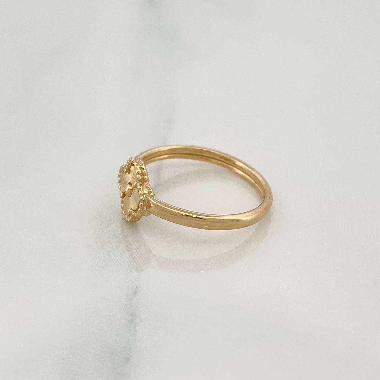 Anillo Trebol 1gr / T4 1/4 / Oro Amarillo 18K %