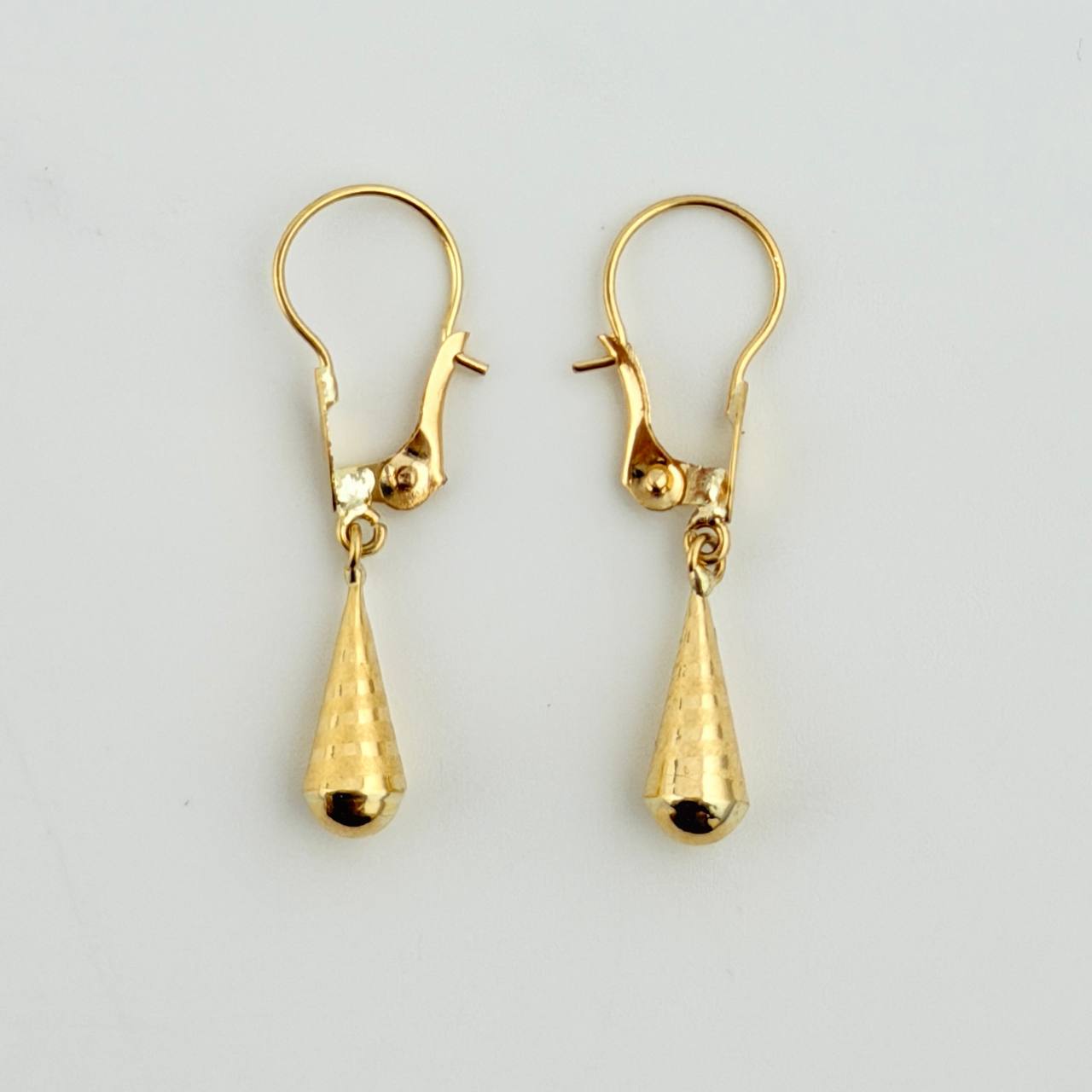 Candongas Lagrima 0.85gr / 3.1cm / Oro Amarillo 18K ©