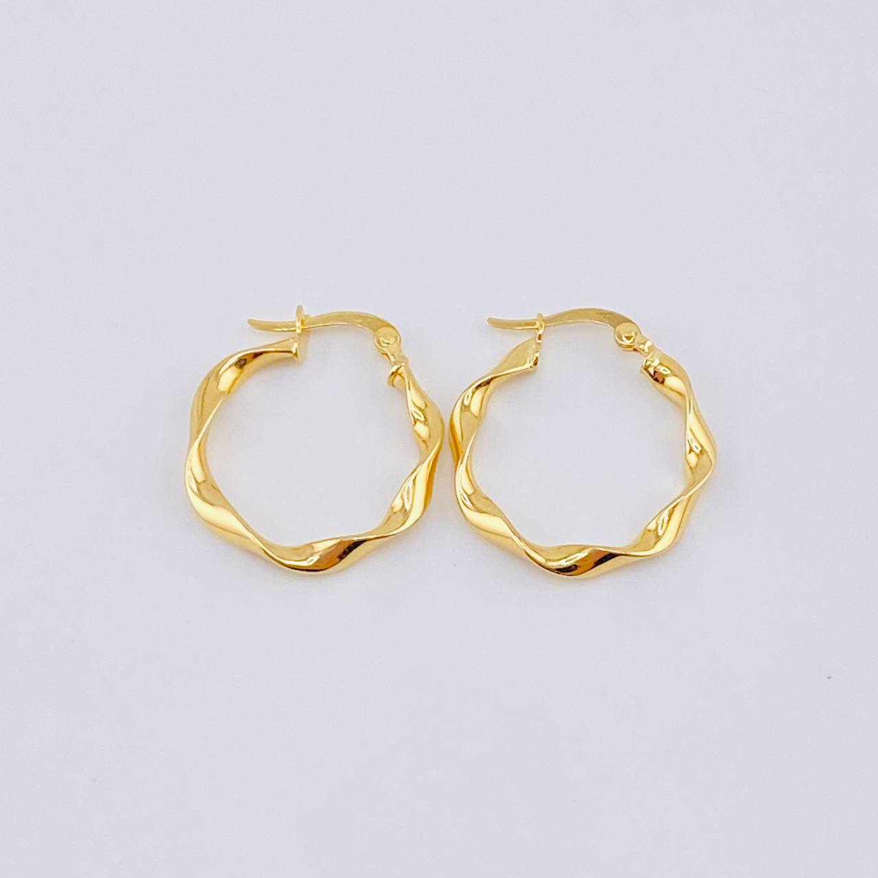 Candongas Amber 1.6gr / 2.3cm / Oro Amarillo 18K ©