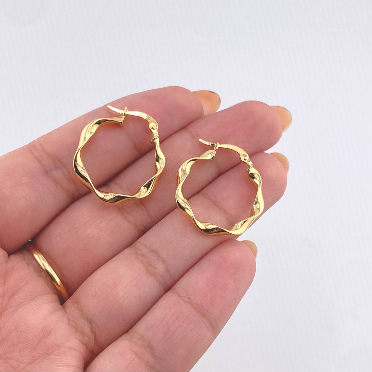 Candongas Amber 1.6gr / 2.3cm / Oro Amarillo 18K ©