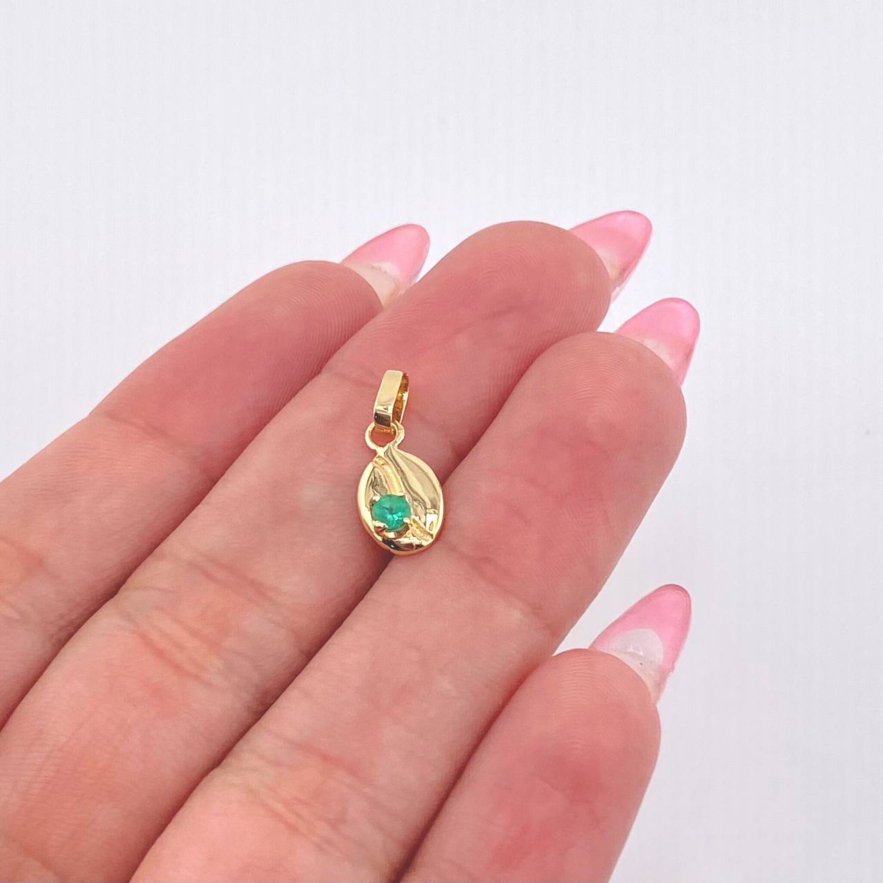 Dije Grano Café Esmeralda 11 pts 0.8gr / 1.6cm / Oro Amarillo 18K ©