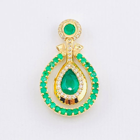 Dije Bastión Movil Esmeraldas 3.68 Qts Diamantes 55pts 9.45gr / 3.6cm / Oro Amarillo 18K ©