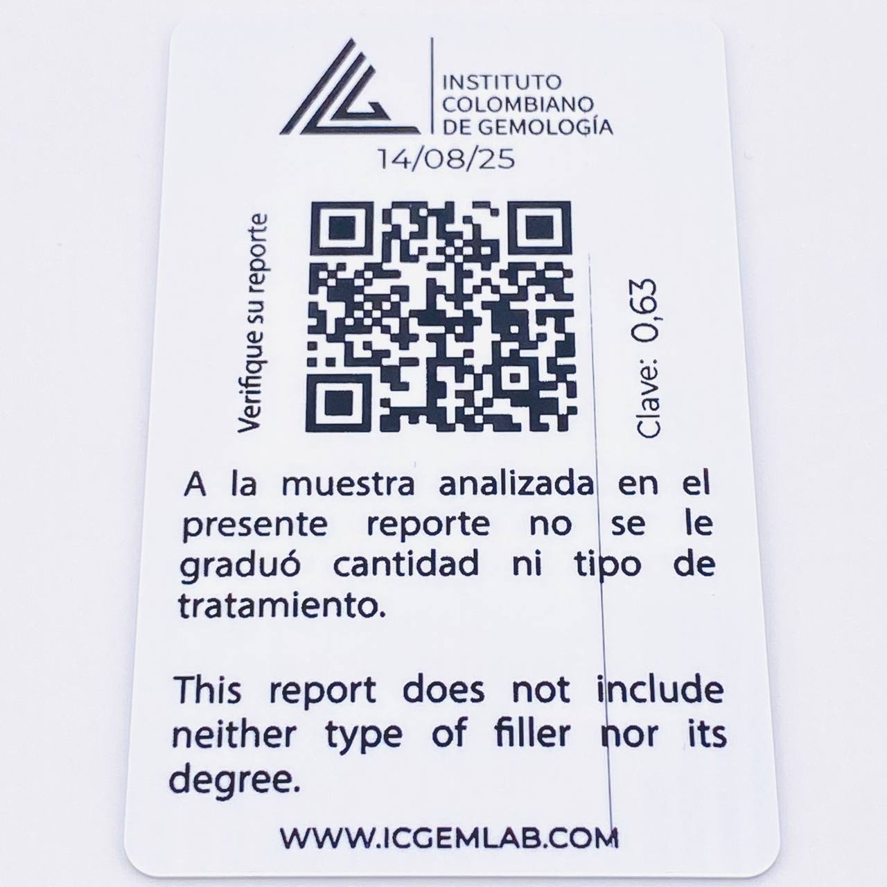 Dije Cubo Esmeralda 63pts 0.7gr / 0.6cm / Oro Amarillo 18K ©