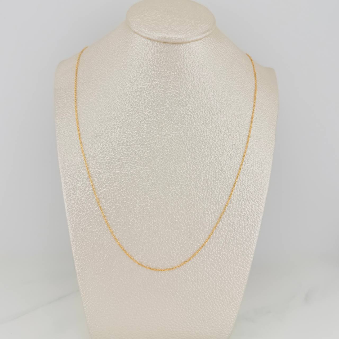 Cadena Aro Seguido 1.25gr / 45.3cm / 0.6mm Oro Amarillo +3 18K %