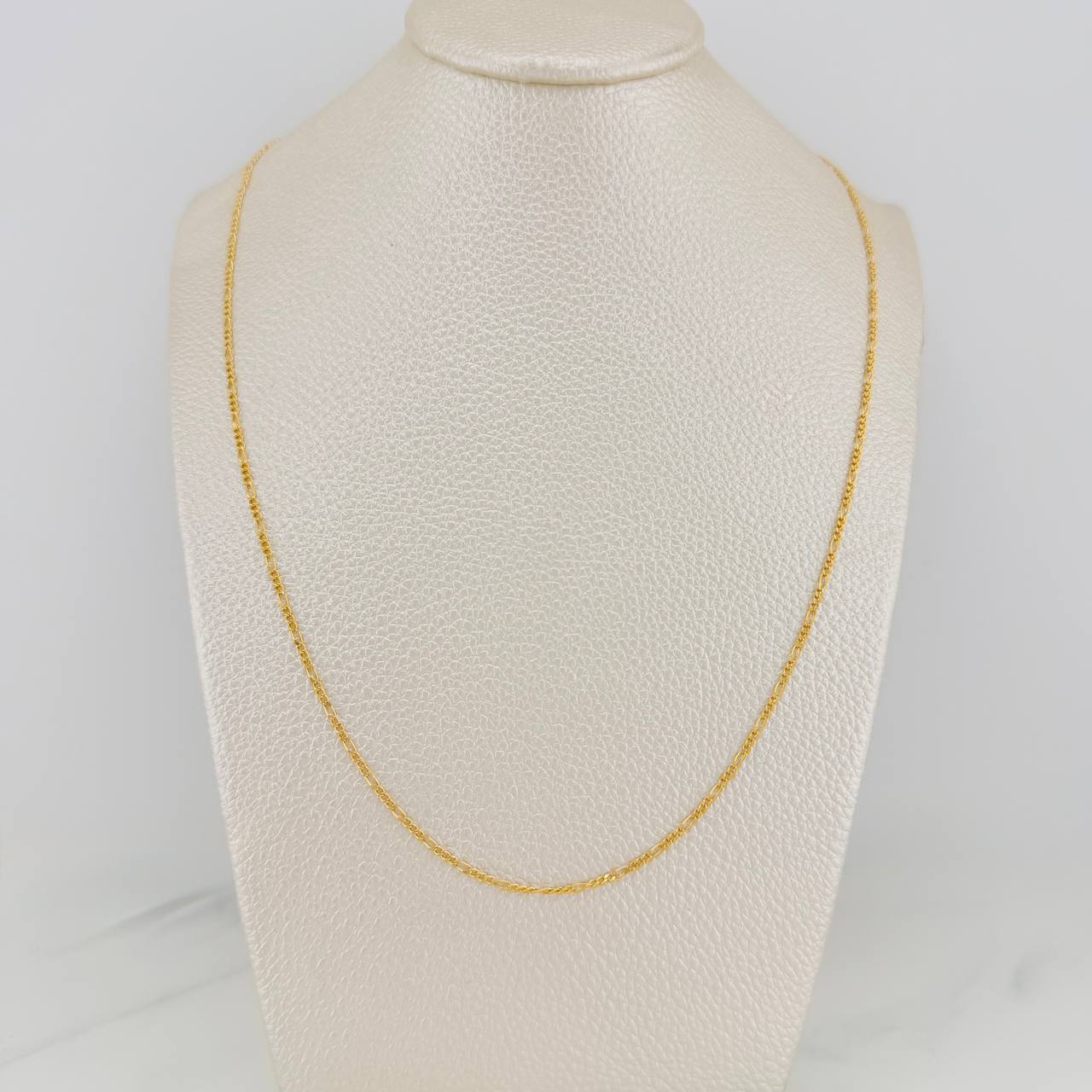 Cadena Figaro 1.35gr / 44.5cm / 1.2mm Oro Amarillo +1 18K &