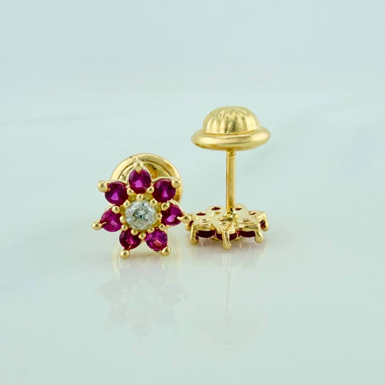 Topos Flor 0.85gr / 6mm Oro Amarillo 18K %