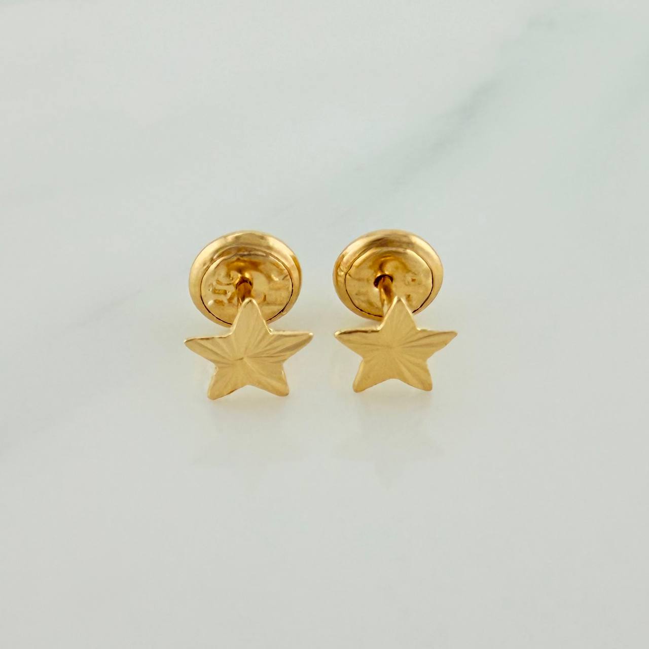 Topos Estrella 0.5gr / 5.6mm Oro Amarillo 18K %