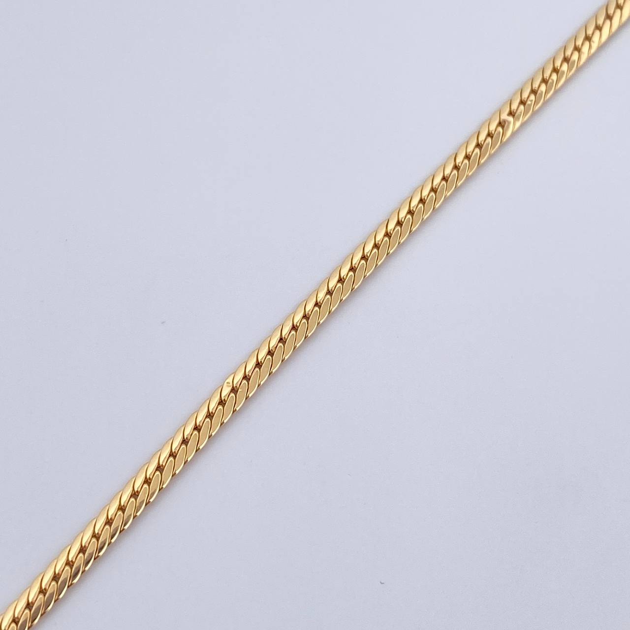 Pulso Serpiente 1.35gr / 19.5cm / 2.1mm Oro Amarillo +3 18K $