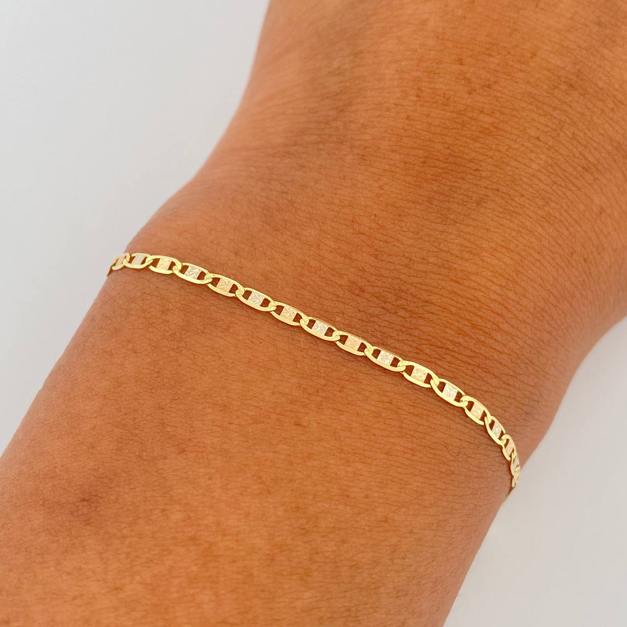 Pulso Escalera Plana 1gr / 19cm / 1.7mm Diamantado Tres Oros +3 18K $