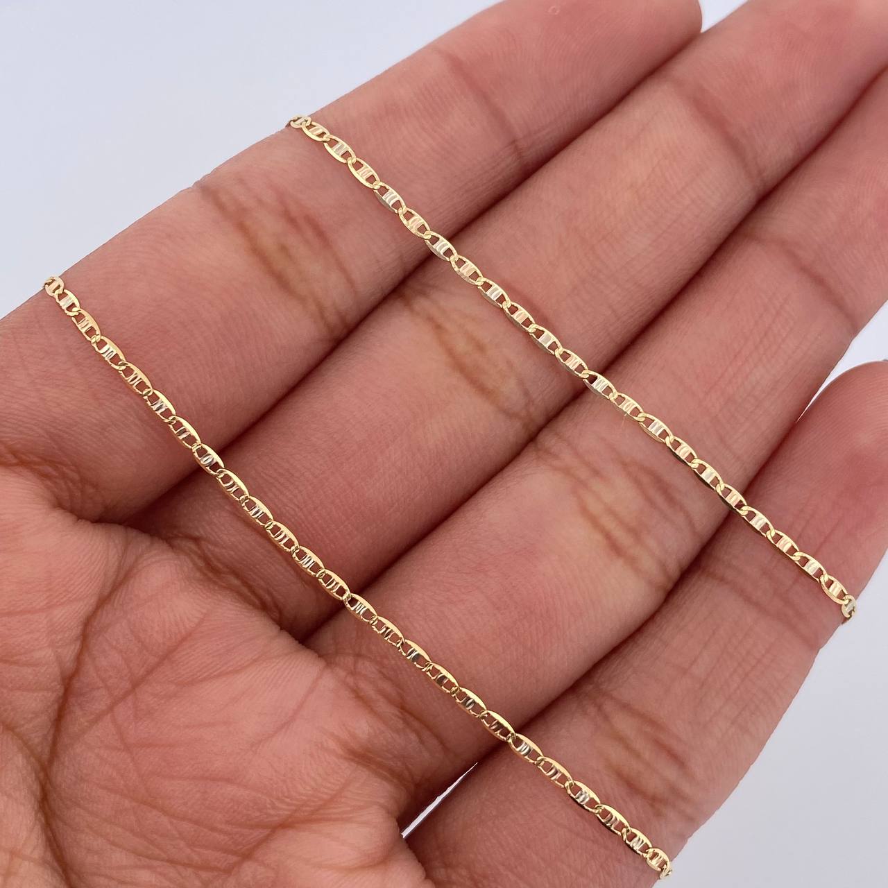 Cadena Escalera Plana 1.45gr / 50cm / 1.3mm Diamantada Tres Oros +3 18K &