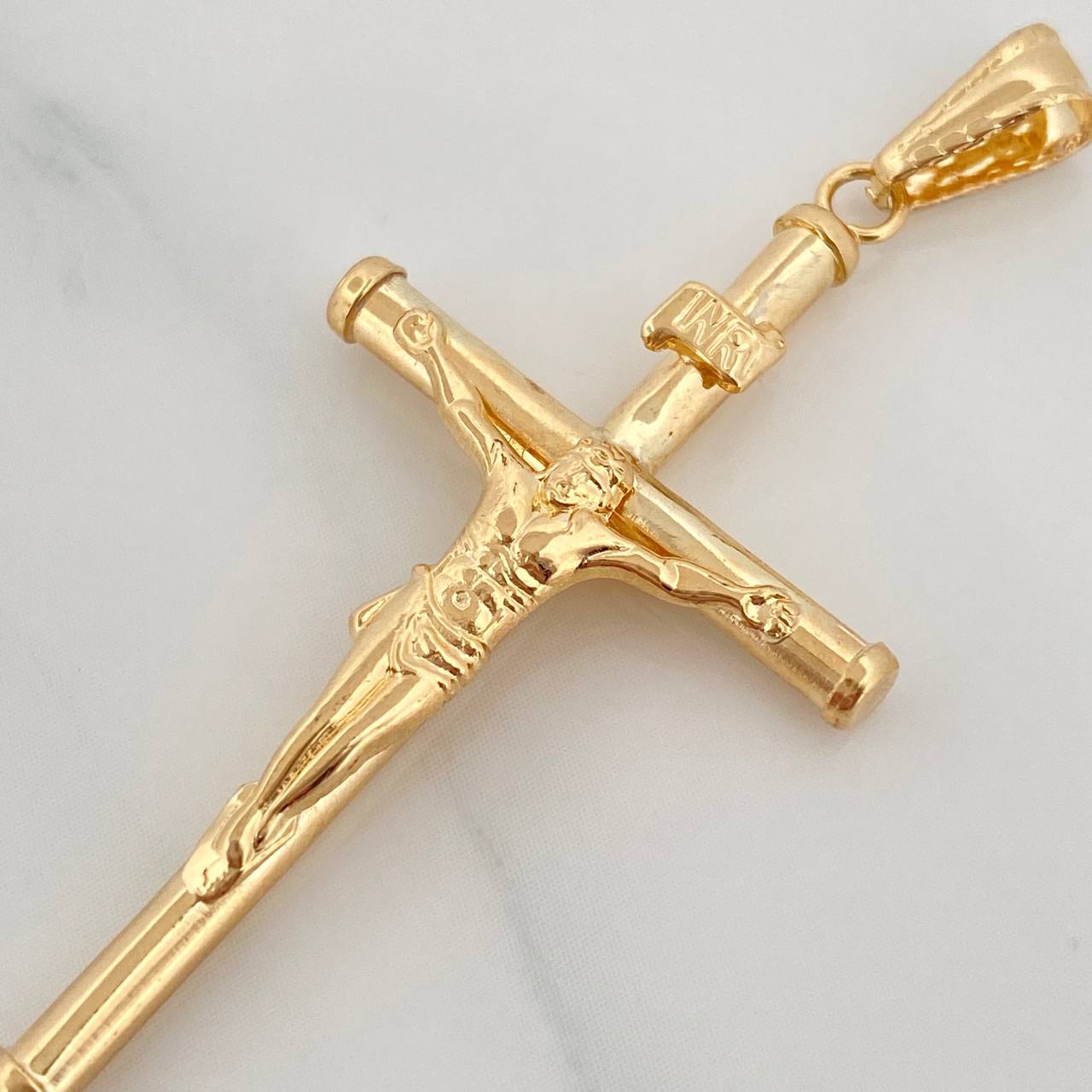 Dije Cruz Cristo 1.9 g / 4.8 cm Oro Amarillo 18K
