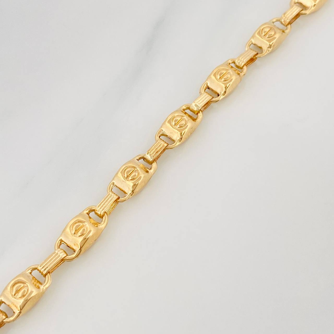 Pulso Rustico Tornillo 5.5 g / 22 cm / 4.8 mm Oro Amarillo 18K