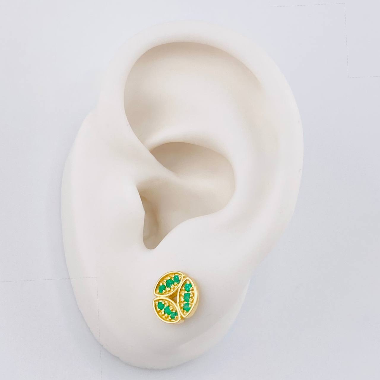 Topos Tres Hojas Esmeraldas 32Pts 2.3 g / 8.8 mm Oro Amarillo 18K