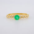 Anillo Solitario Constelación Esmeraldas 26Pts, Diamantes 16Pts 2.3 g / T8 Oro Amarillo 18K