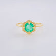Anillo Elegancia Esmeraldas 57Pts 2.25 g / T7 3/4 Oro Amarillo 18K