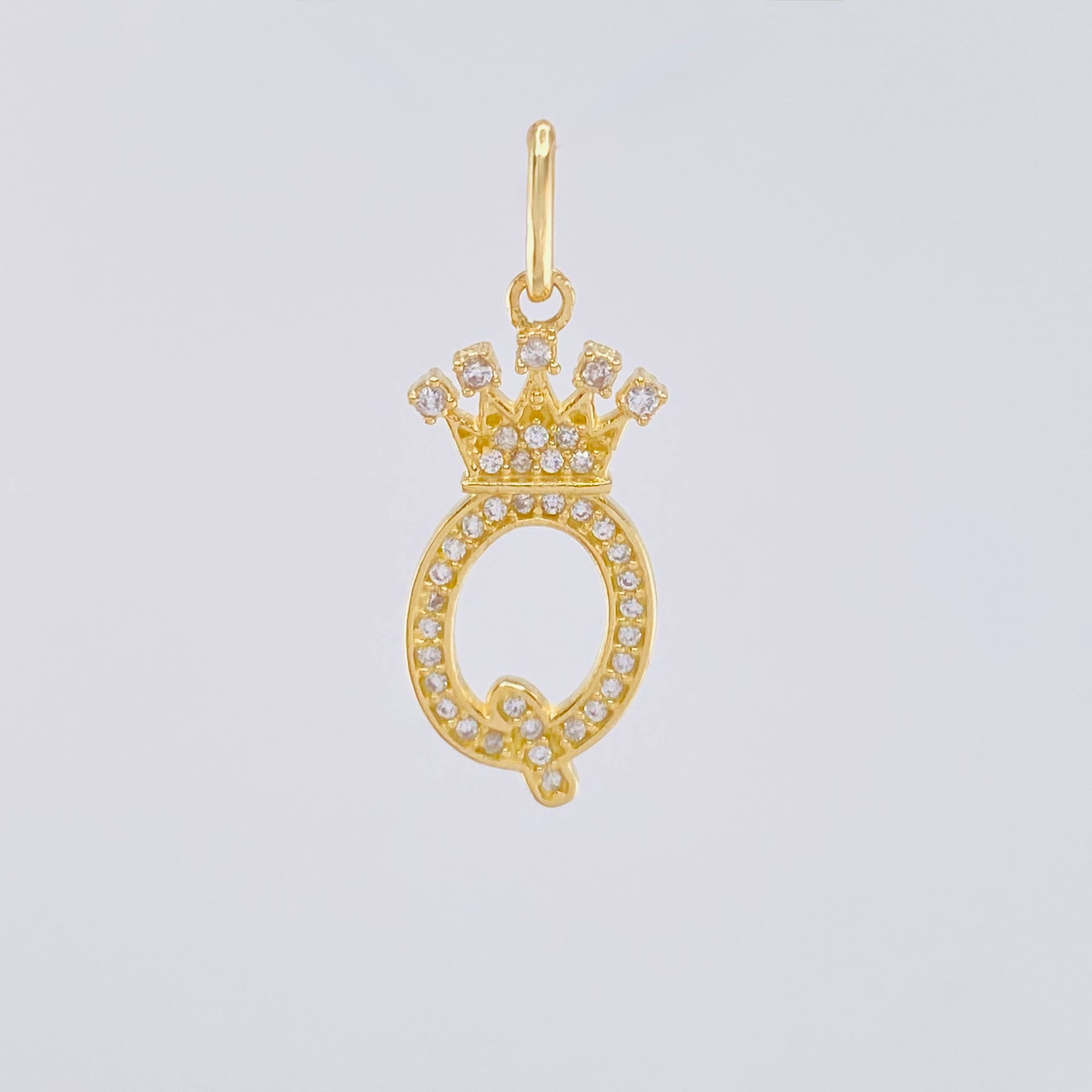 Dije Corona Letra Q 1.9gr / 3cm / Oro Amarillo 18K