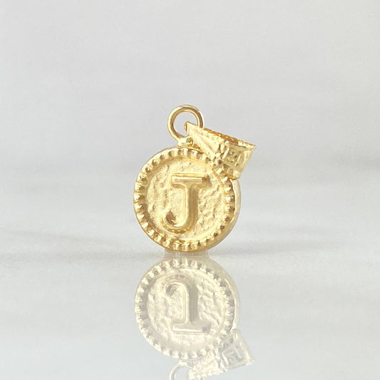 Dije Letra J 0.4gr / 1.4cm / Circulo Cargador Bordeado Oro Amarillo 18K