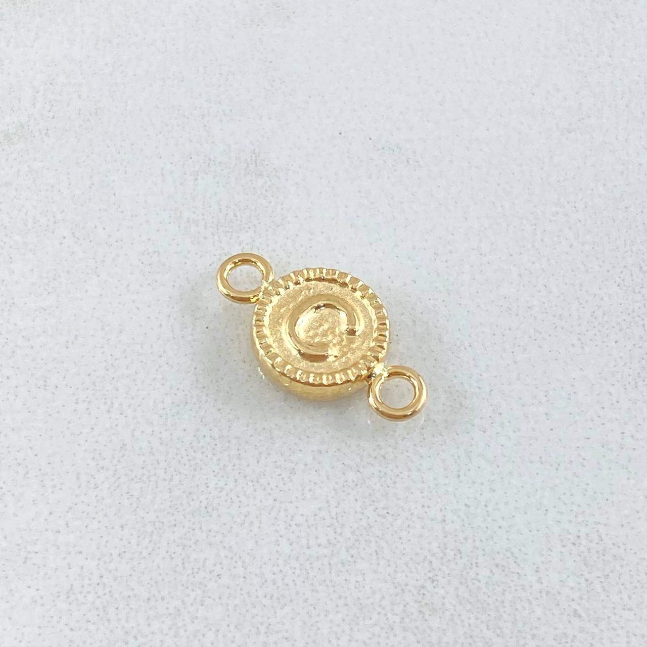 Herraje Letra C 0.45gr / 1.5cm / Circulo Bordeado Oro Amarillo 18K ©