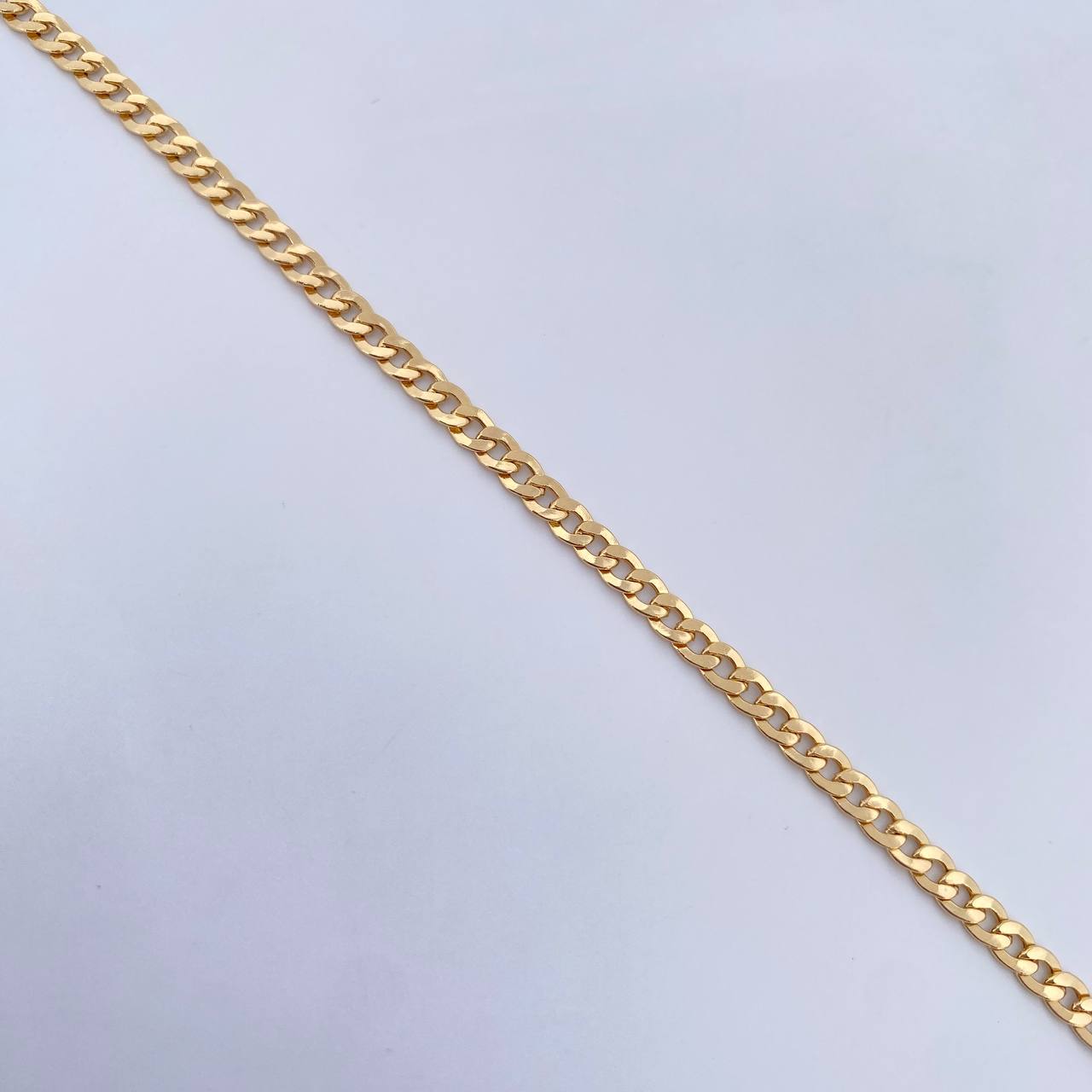 Pulso Cubano 2.35gr / 19cm / 3.3mm Oro Amarillo +1 18K &