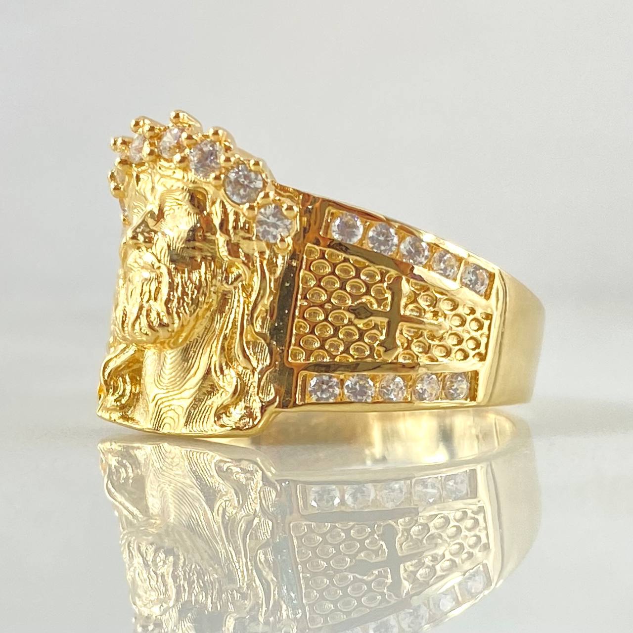 Anillo Rostro de Cristo 6.8gr / T10 / Oro Amarillo 18K *