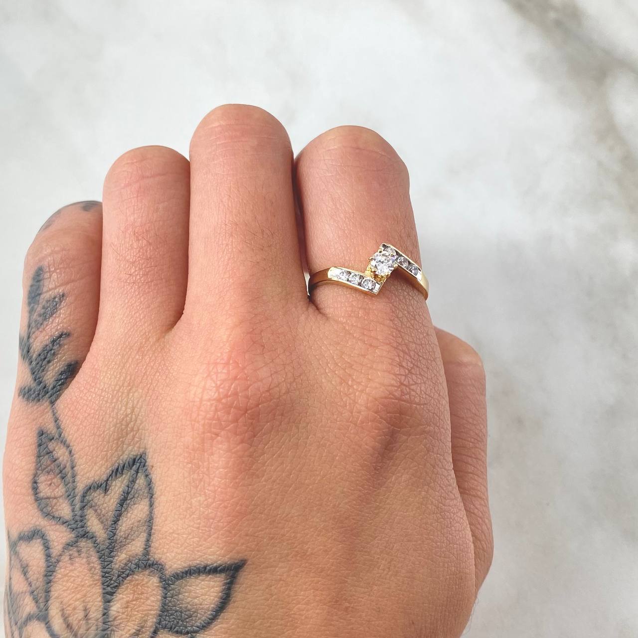 Anillo Solitario Zig-Zag 2.25gr / T6 / Oro Amarillo 18K *