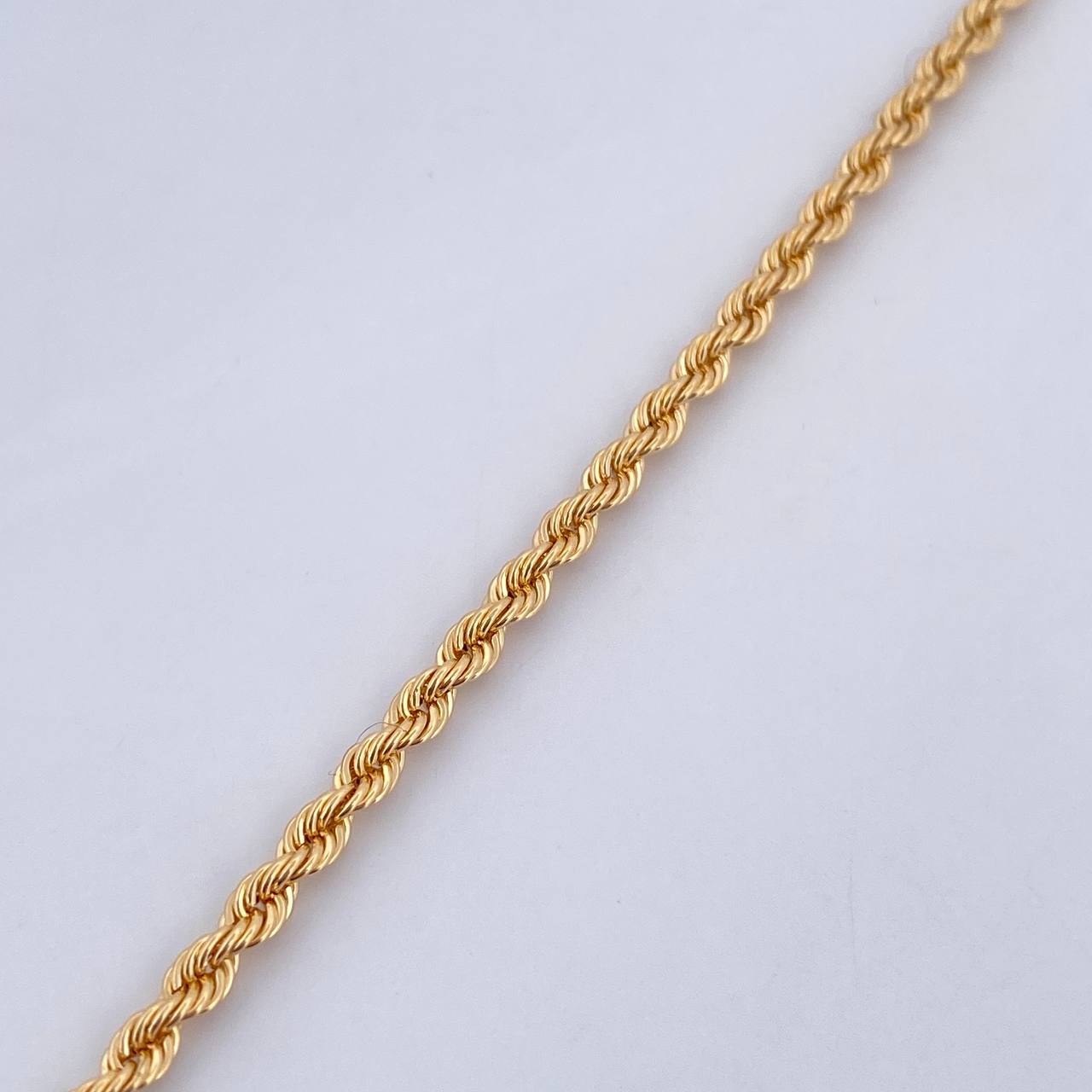 Pulso Lazo 2.15gr / 18.9cm / 2.5mm Oro Amarillo +3 18K $